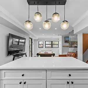 Private Hot Tub-private Gated Sailor Moon House In Williamsburg W Gym New York