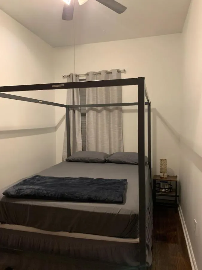 Charming Apartment In Bushwick New York